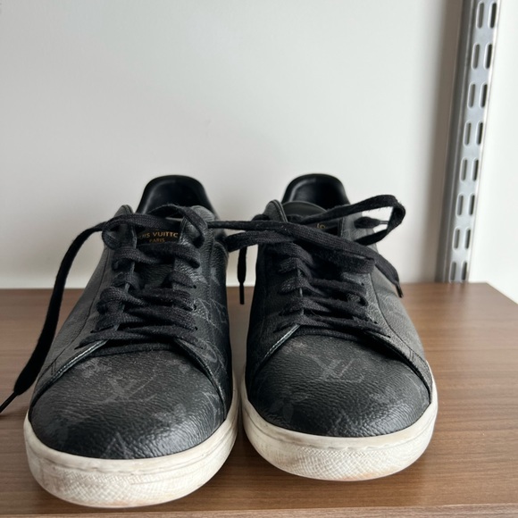 Louis Vuitton shoes men size 9 - Picture 3 of 7